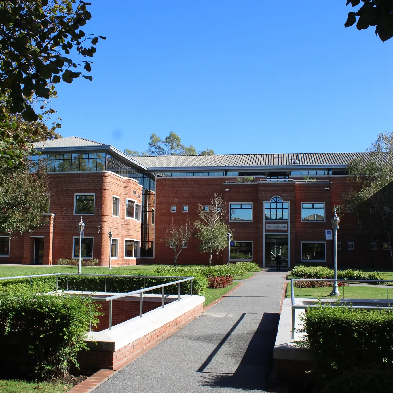 Campus (4)