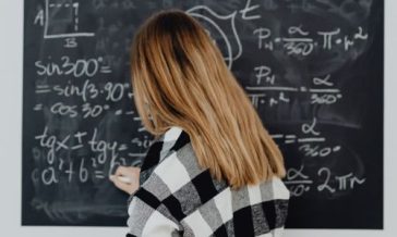 C modulo 4